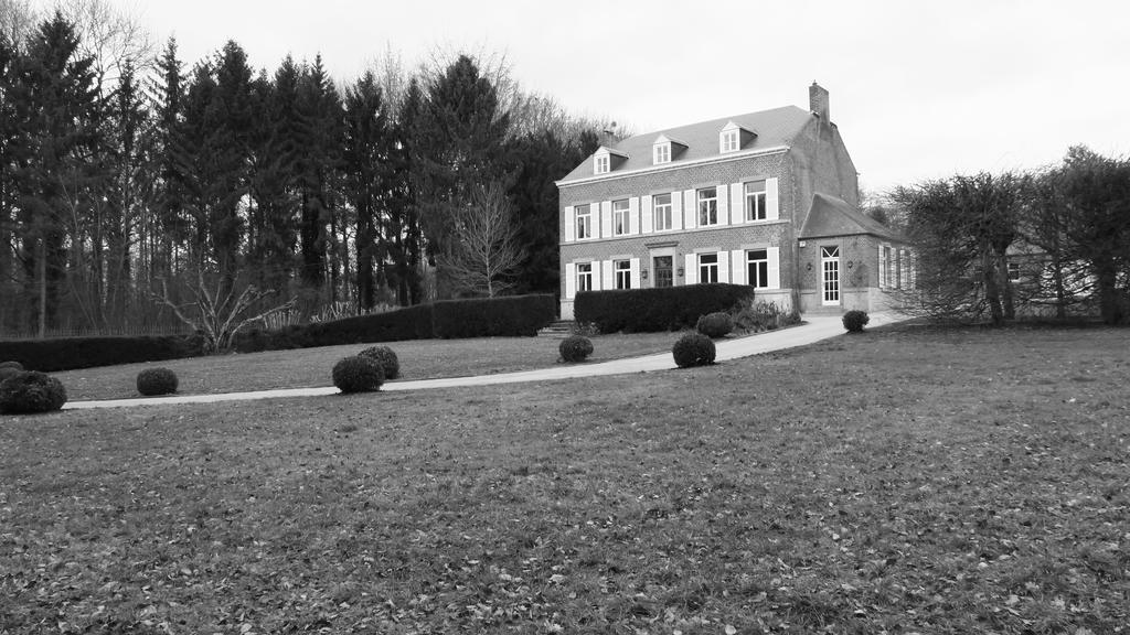 La Regie De Franc-Waret Villa Kültér fotó